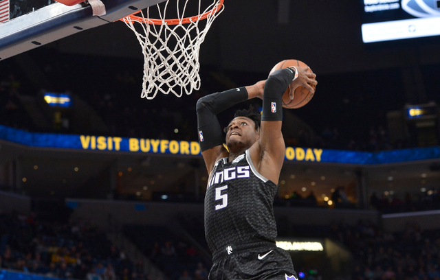 男篮正在逐 男篮正在逐