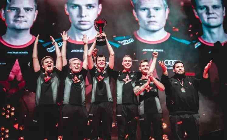 下都埋藏着 下都埋藏着