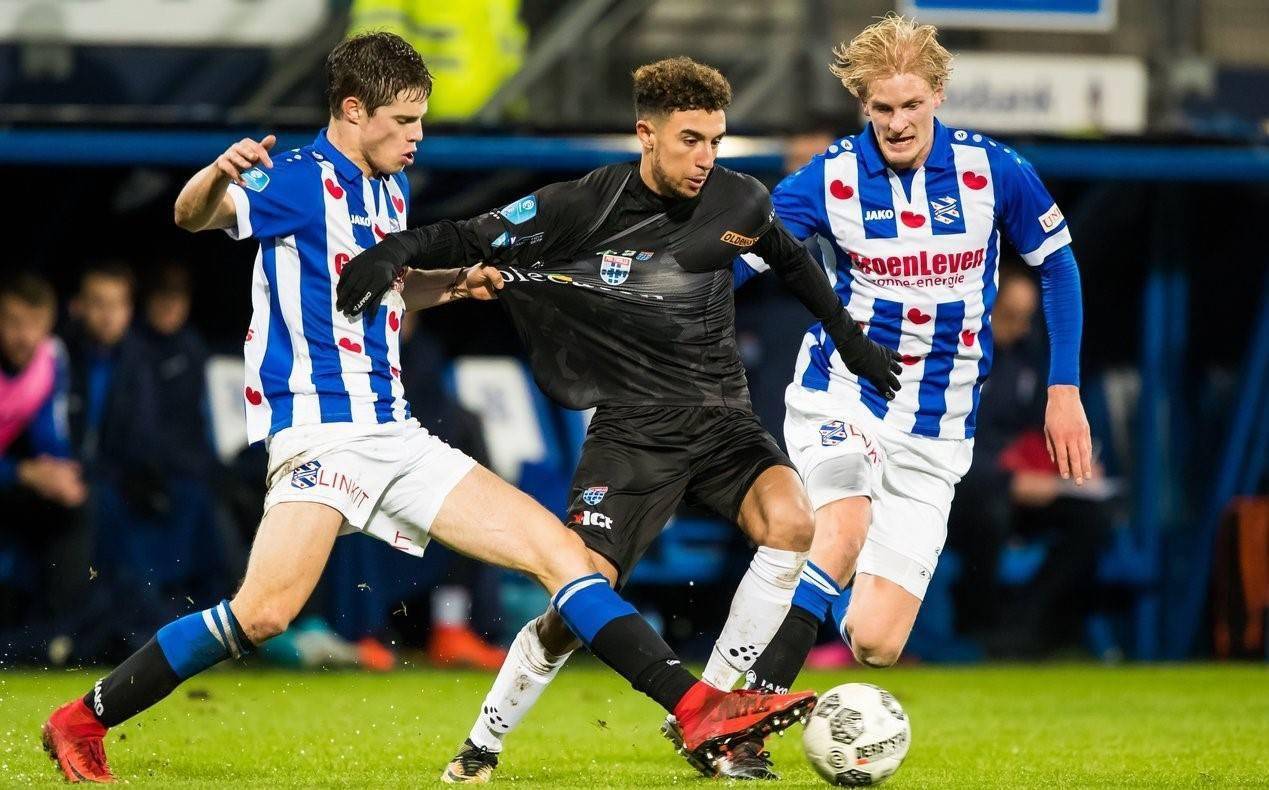 在遵守俱樂 在遵守俱樂