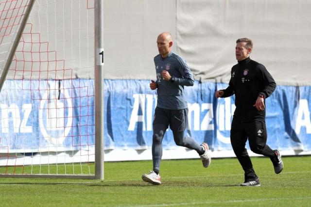 强侧2打1 强侧2打1